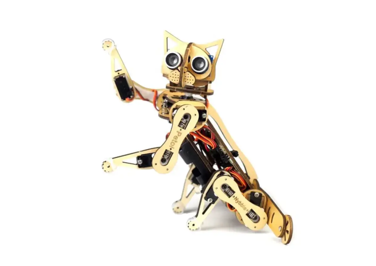 Petoi Nybble Robotic Cat V2 - 1/3