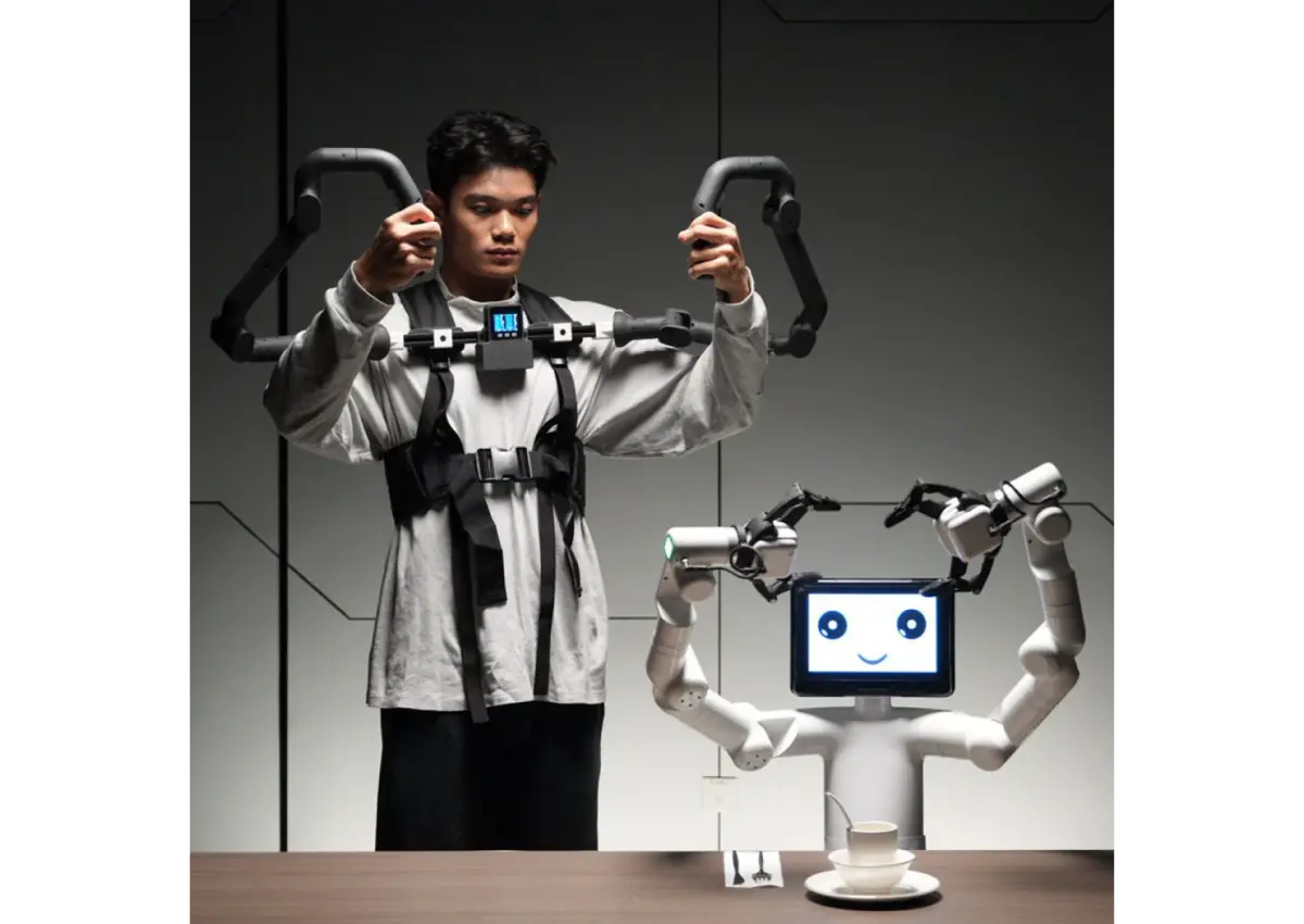 myController S570 Portable Exoskeleton Robot - 1/3